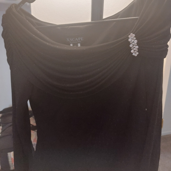 Black blouse - Picture 3 of 5